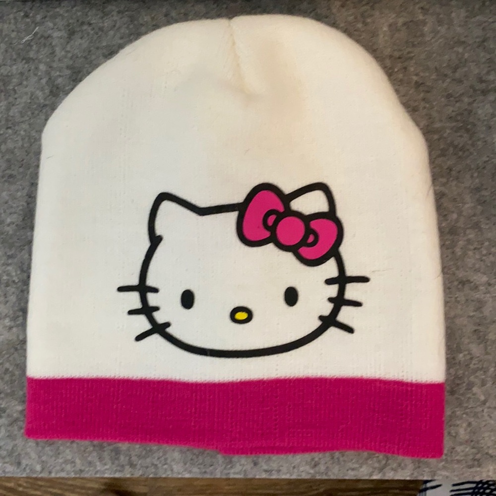 Pink and white Hello Kitty beanie